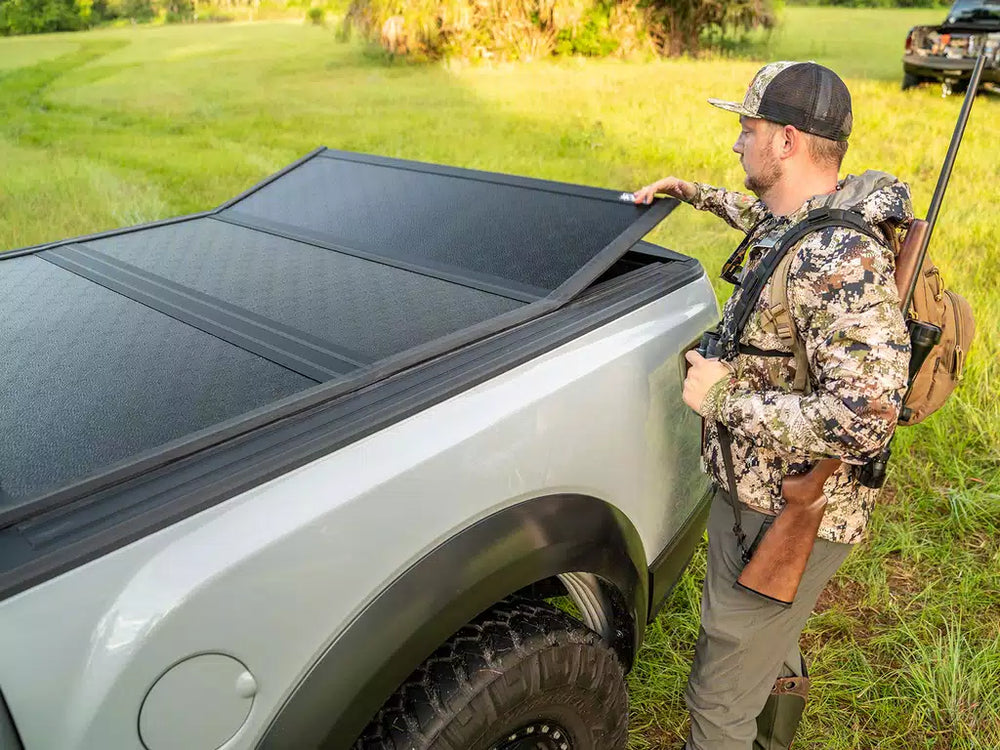 Gator EFX Hard Folding Tonneau Cover