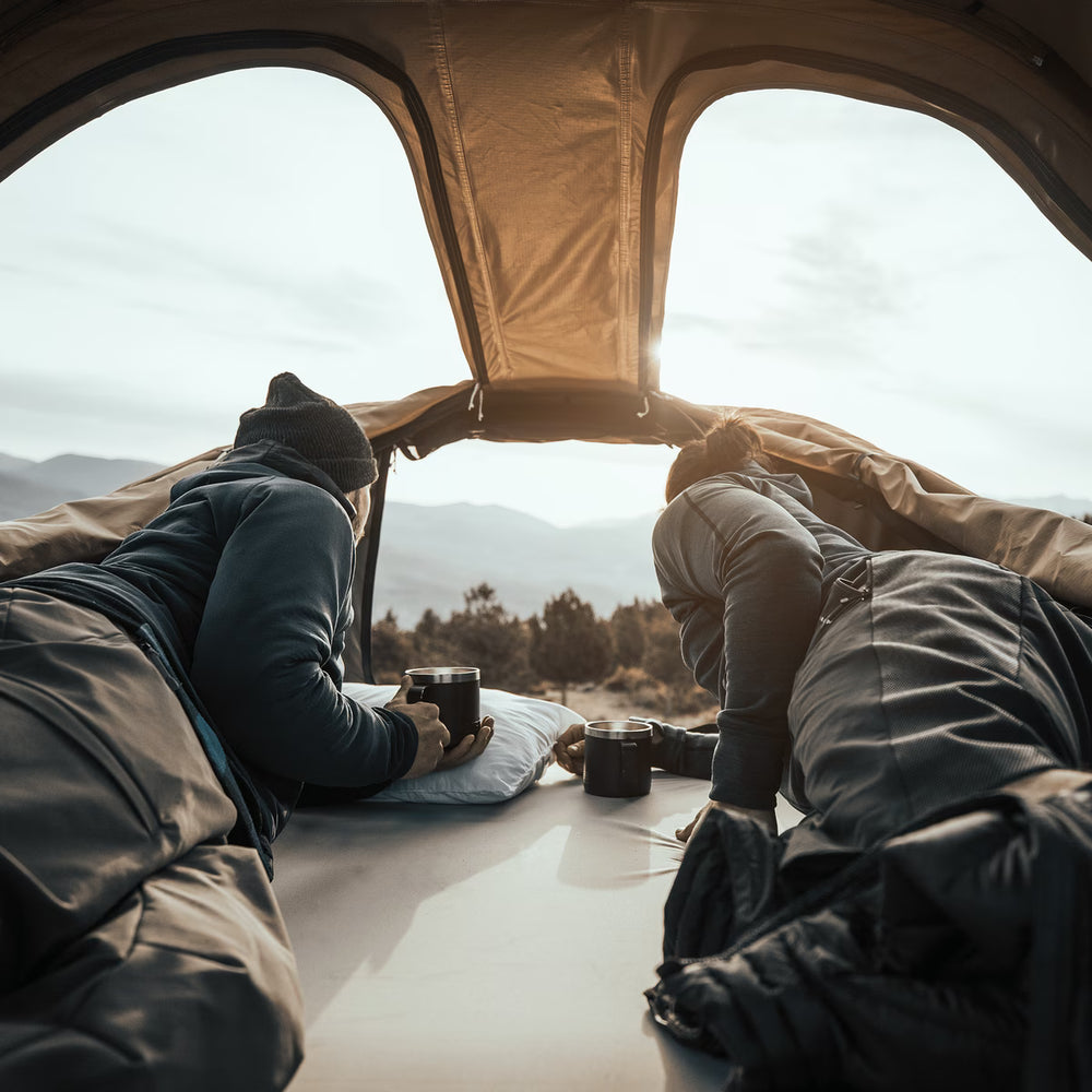 Thule Approach S 2-person roof top tent fennel tan