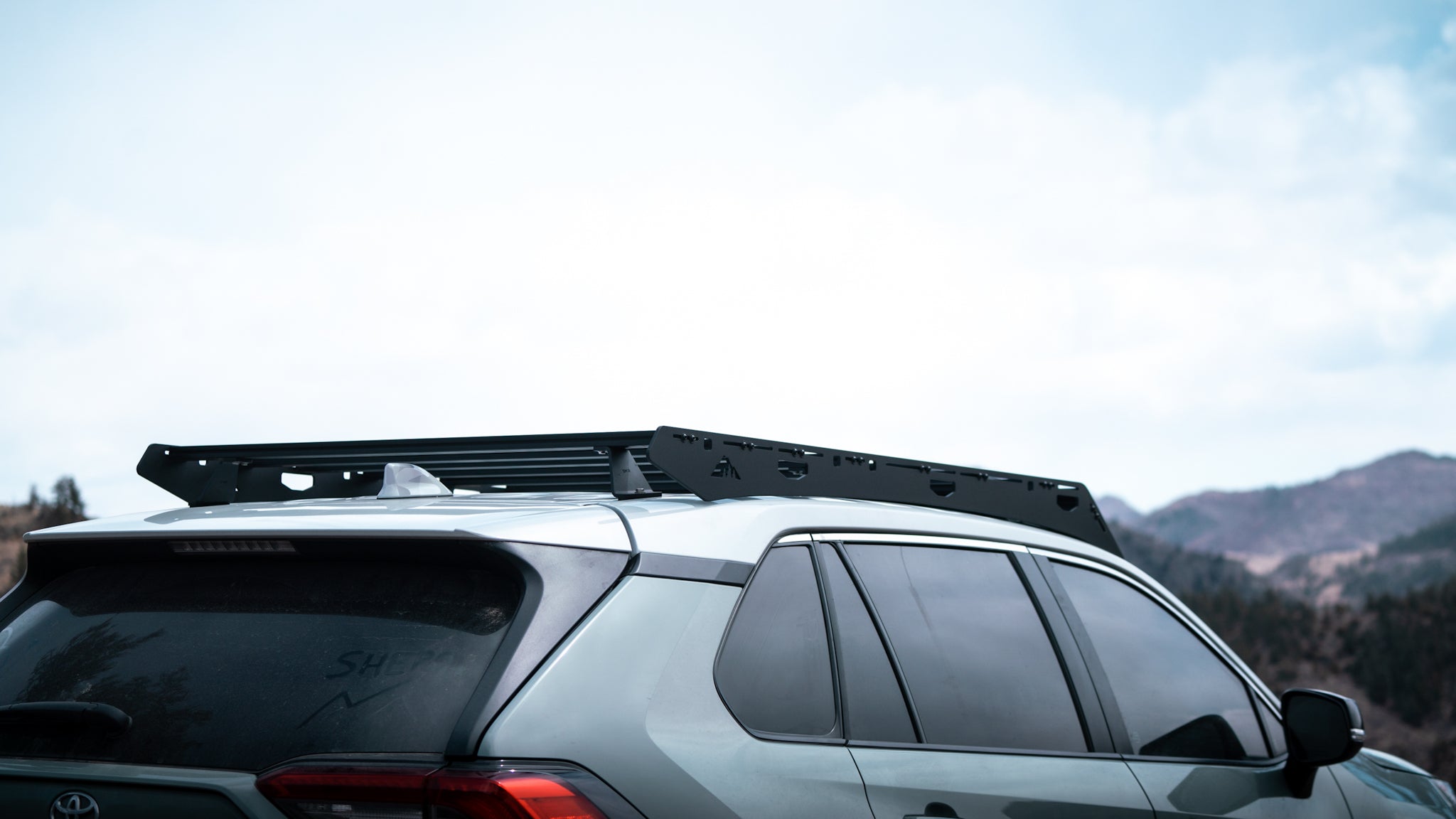 The Snowmass (2019-2023 RAV4 Roof Rack)