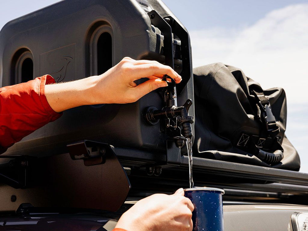 PRO WATER TANK WITH MOUNTING SYSTEM / 20L - WTAN061