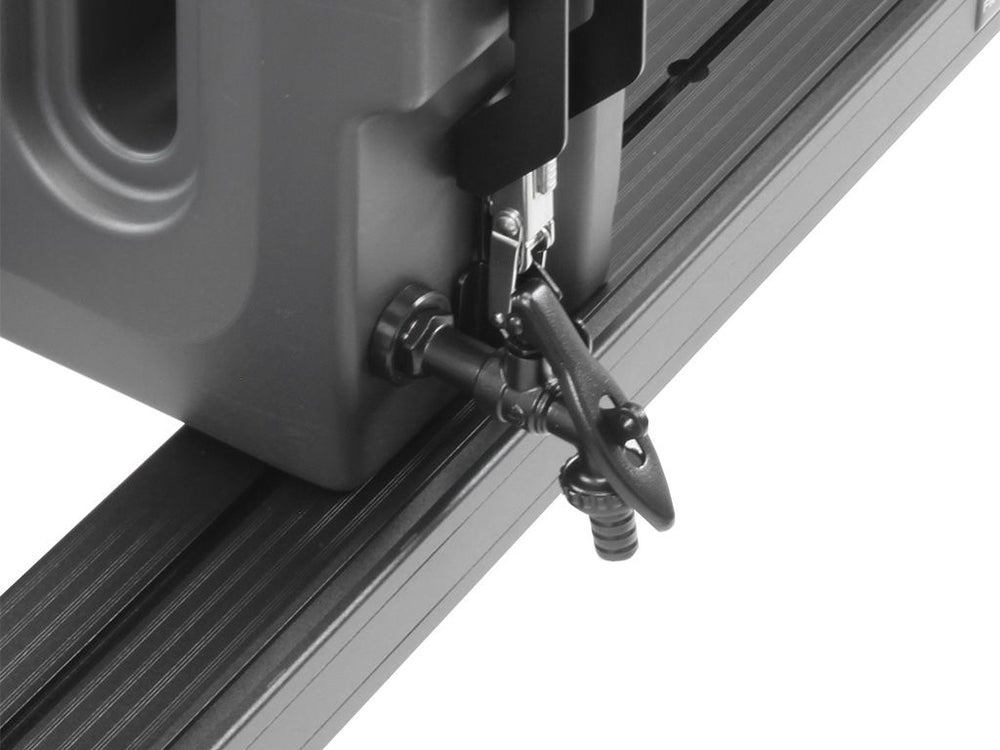 PRO WATER TANK WITH MOUNTING SYSTEM / 20L - WTAN061