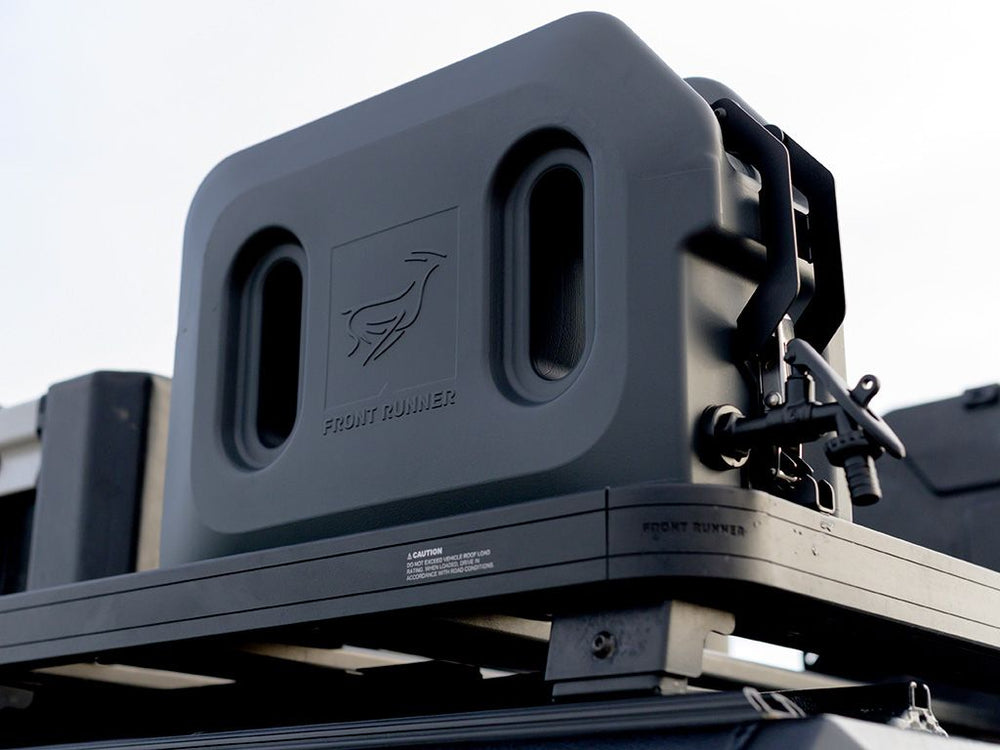 PRO WATER TANK WITH MOUNTING SYSTEM / 20L - WTAN061